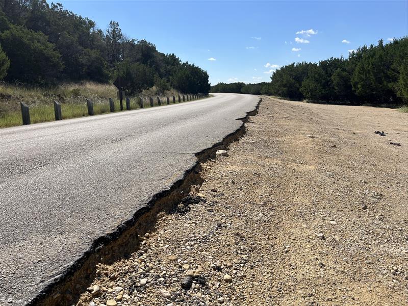 Stillhouse Hollow Lake will be closing Dana Peak Park beginning October 14, 2025, while repairs are made to the road leading into the park. The Stillhouse Hollow Lake office asks that you please remain outside the construction zone until project completion.