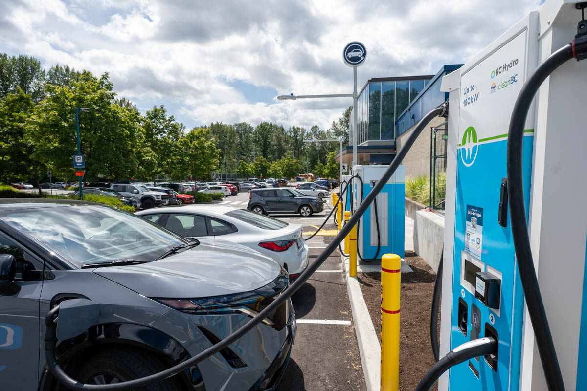 bob_homer's tweet photo. My long awaited Read Mercer/Vancouver Sun story is online today and in print tomorrow!
#electricvehicle #bcgovernment #evcharging 

https://t.co/BWymOsrZPU https://t.co/DVToF597zL