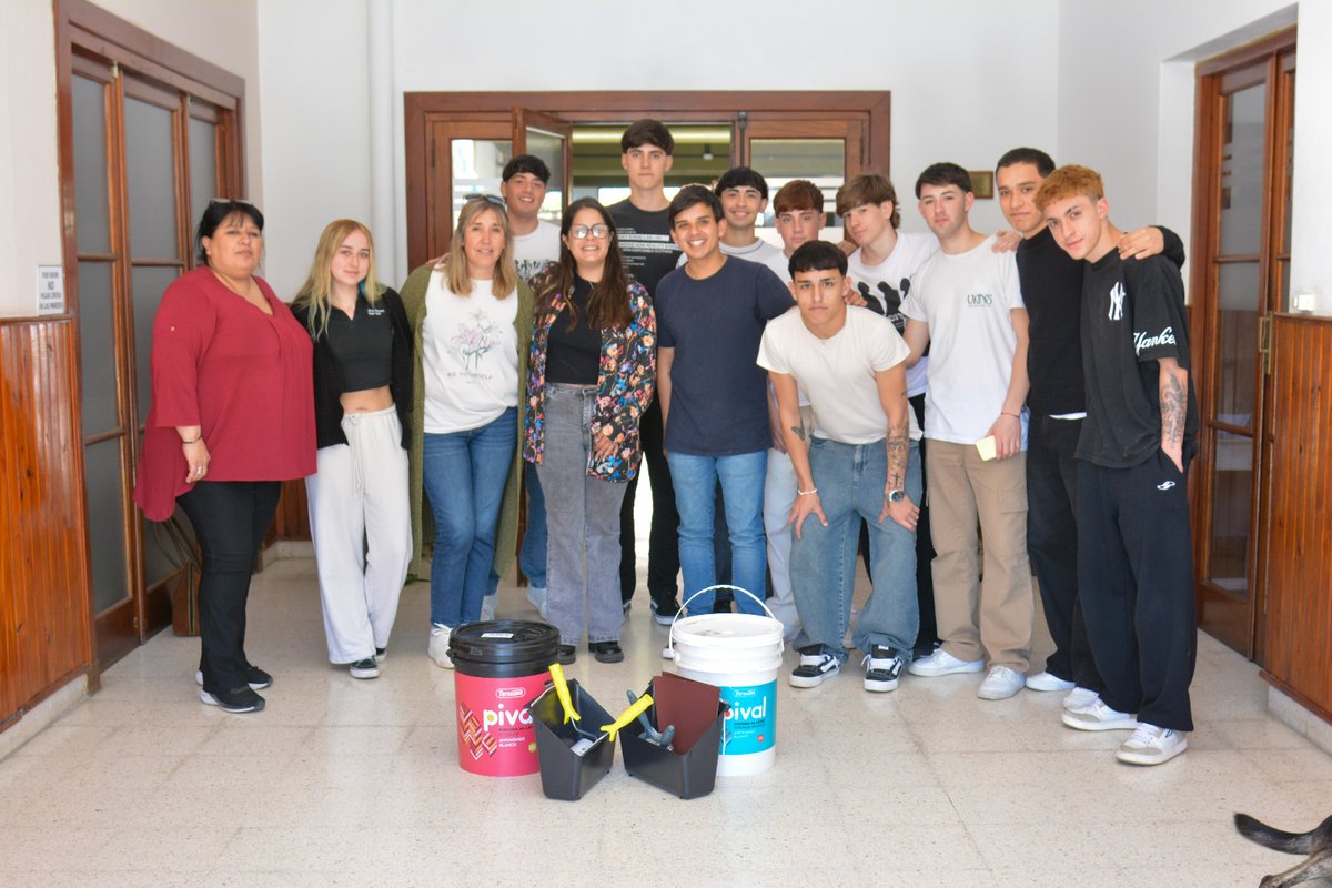 ✅ SEGUIMOS FORTALECIENDO ENVIÓN 🙌🏻

📌 En Colón, Tapalqué, Tres Arroyos y Tornquist, y entregamos equipamiento del Fortalecer Envión, para seguir mejorando las instalaciones y talleres para que los jóvenes puedan seguir aprendiendo y disfrutando.