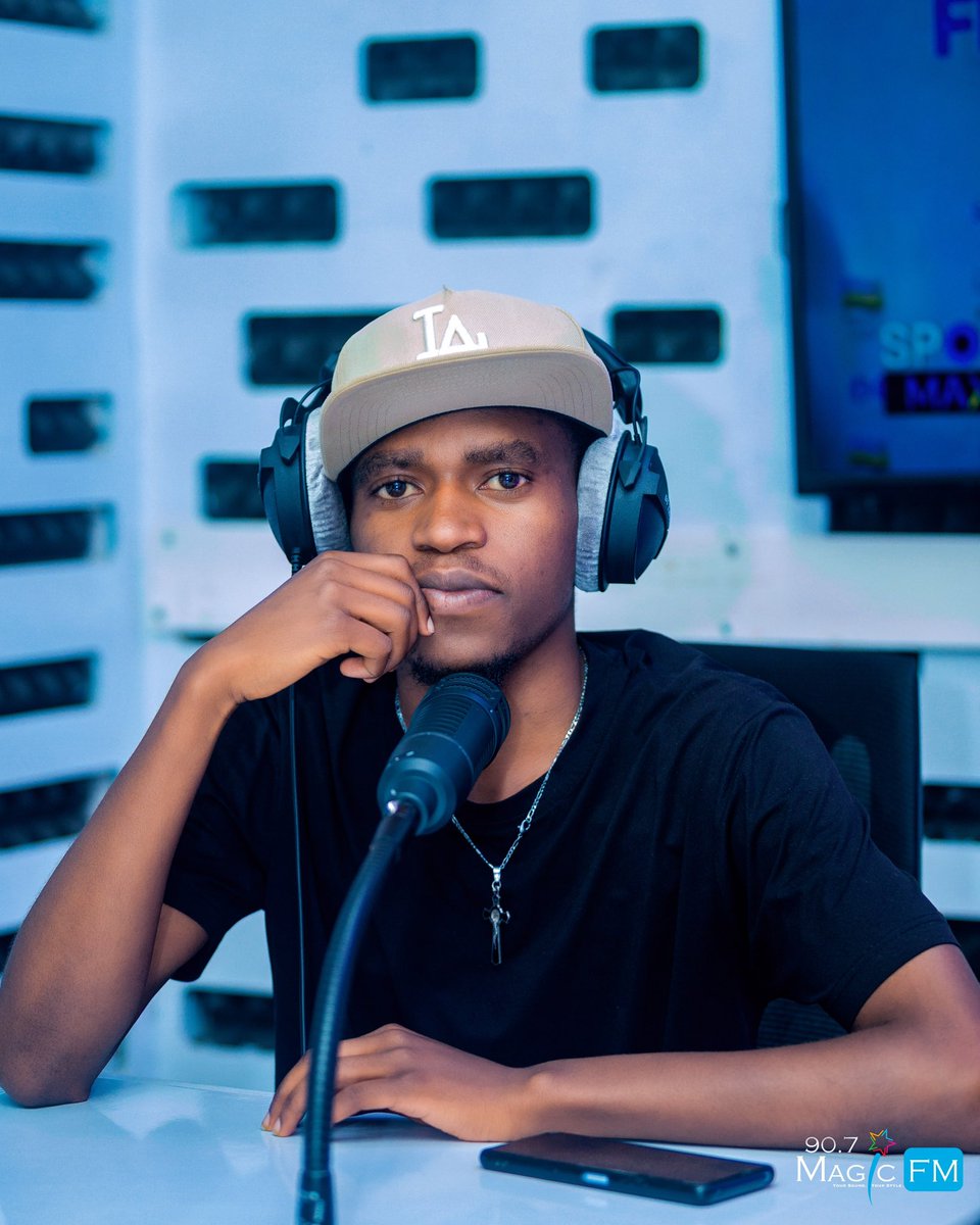 MagicFmRadio's tweet image. AKA KANYA!🔥⚽️ Turi muri #MagicLineUp paka saa yine! 🕺

Imvune ya Lamine Yamal ikomeje guteza umwuka mubi hagati ya FC Barcelona n’ikipe y’igihugu ya Espagne! 

Umva #MagicFM ,umenye amakuru agezweho i Burayi! 

📸 @Bahizi_10837