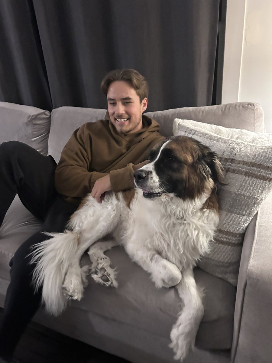 TalesOfRandolph's tweet photo. “Owners look like their pets” https://t.co/dS0KwEeoBV
