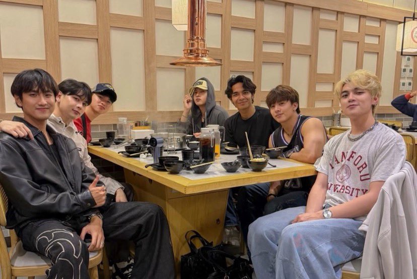 ihh 🫣💕

#allornothing <a href="/aonofficialph/">AON</a>