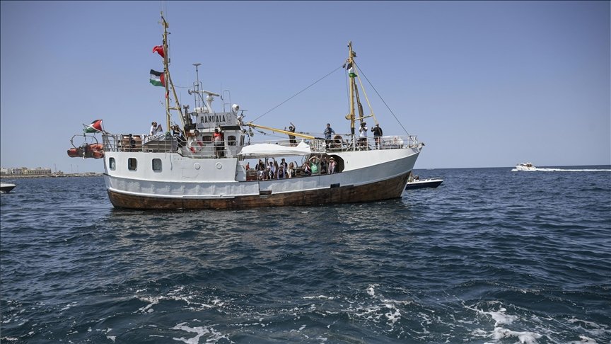 Allah yollarını açık etsin 
İsrail'in Gazze'ye yönelik yasa dışı ablukasını kırmak amacıyla İtalya'dan yola çıkan 11 geminin seyrini sürdürdüğünü bildirdi.

###
Nehirden Denize Özgür Filistin 

#FreePalestine 🇵🇸 #GlobalSumudFlotilla

#SumudFlottilla
