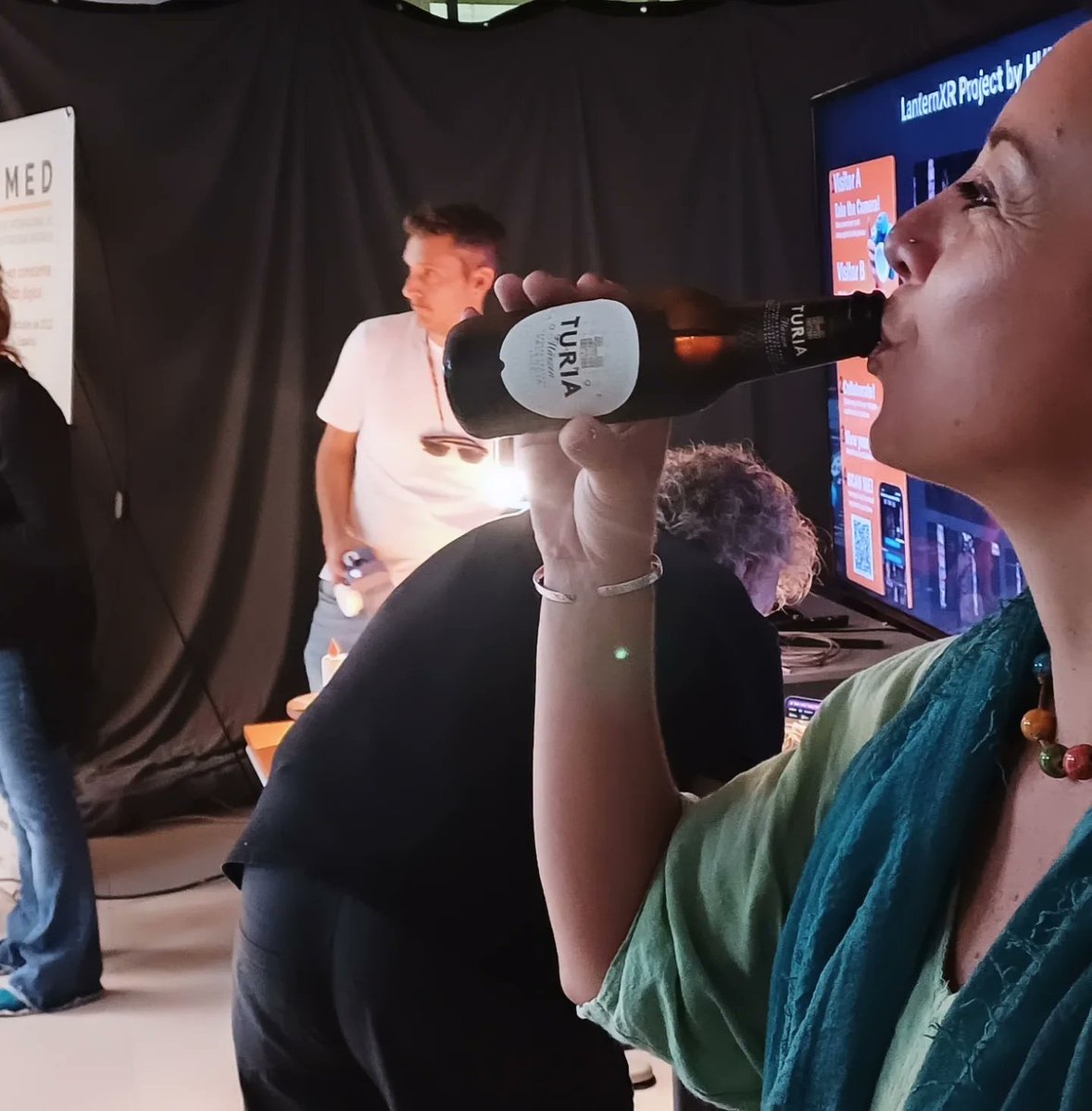 Visita a los proyectos de #HUME, hub de museología experimental, con el apoyo de <a href="/CervezaTuria/">Cerveza Turia</a> para brindar por el fin de un congreso fantástico #CIMED25 #REMED #CervezasTuria #Tecnologías #innovación #innovacióncultural #transformaciondigital
