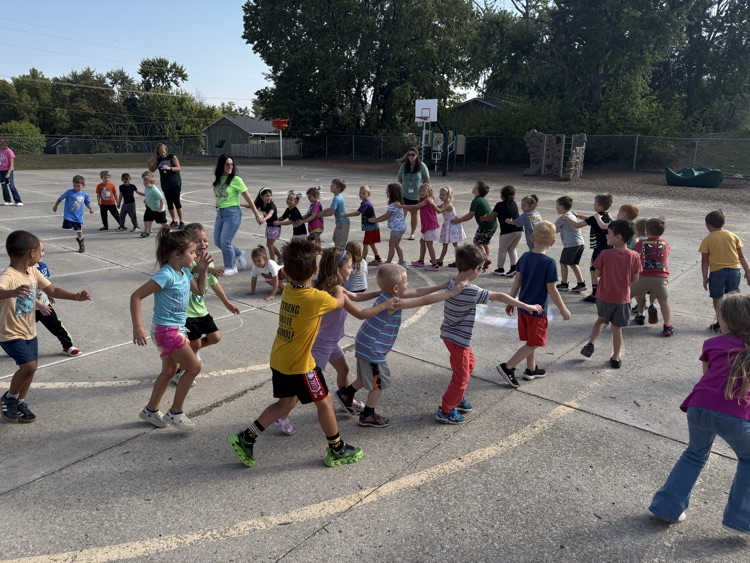 Kindergarten celebrated the end of their ABC bootcamp with a dance party outside and ABC cookies. Good work Kindergarten crew!