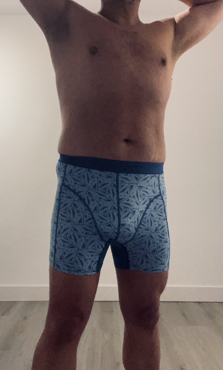 Pep_Pardu's tweet photo. I know that I don’t have a nice  body, but here it’s the only place where I feel free to show it. https://t.co/FGqXDdDCCO