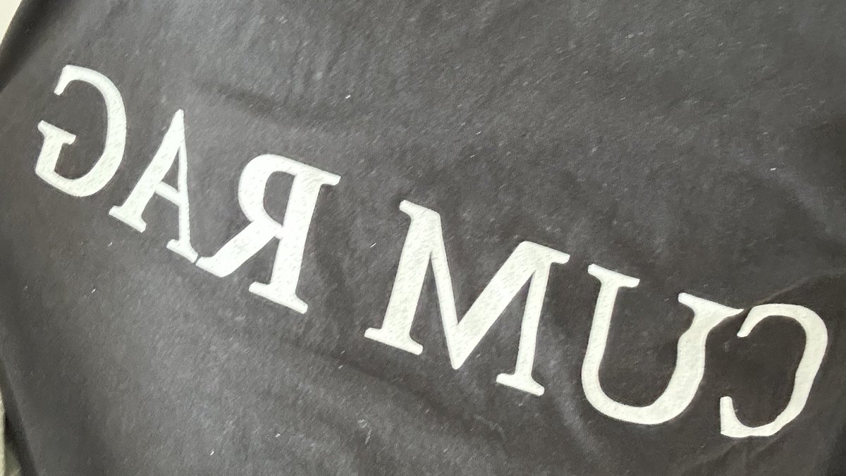 2DHIME's tweet image. Oops joined my team meeting in this shirt