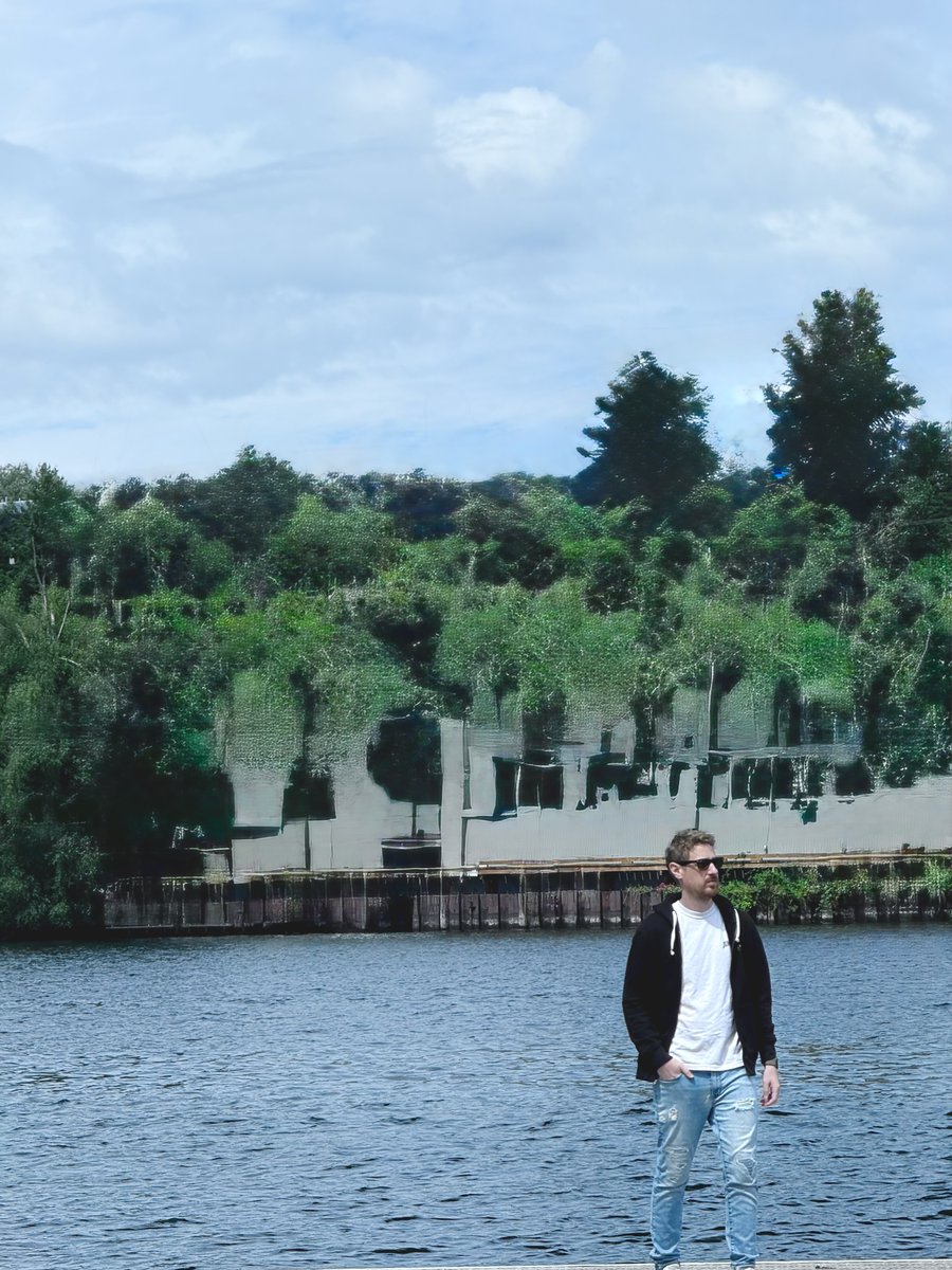 New music out now - listen to ARC!

Spotify: open.spotify.com/album/0fqPMXVX…
Apple Music: music.apple.com/us/album/arc-e…
Youtube Music: youtu.be/2Bb1go4zlsQ?si…

Produced by yours truly &amp; <a href="/ENERTRON/">ENERTRON</a> - with features by <a href="/niccamp_/">Nic Camp</a>