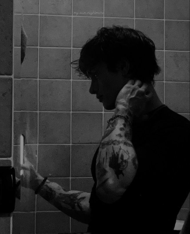 Meliczyta's tweet image. „Wasi ojcowie muszą się was prosić?
Wsiadać do pi€rd0lonych aut zanim zrobi się nie miło”

AIDEN SCOTT 🫦
#theremainsofhellish @helliautorka