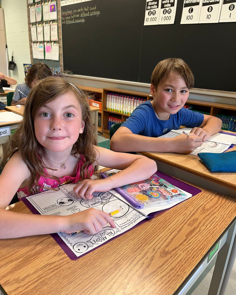 👉 Après un premier mois bien rempli, la vie scolaire bat son plein dans les écoles du Csc Providence. 🌟 Quel plaisir de voir les sourires des élèves et du personnel qui cheminent ensemble dans un milieu accueillant et stimulant. Bonne continuité à toutes et à tous !