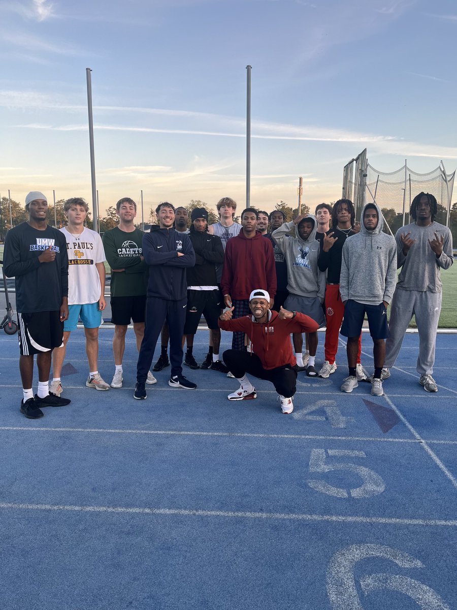 UMW Basketball tweet media