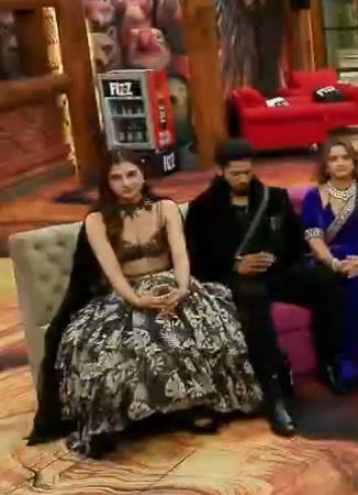 Soooo happpyyy rn #bahana #BiggBoss19