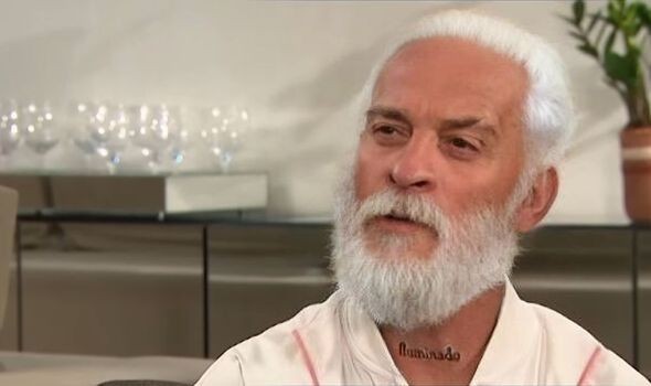 VieFaciile91's tweet image. - An 2078, un astéroïde va détruire la terre, le monde entier est en péril et s'apprête à vivre ses derniers instants

- Antony : J'vous ai déjà dit que la vie était dure à Manchester ?