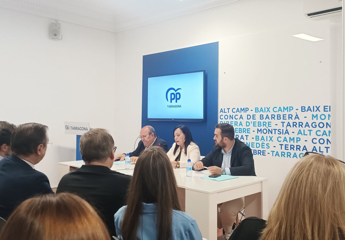 Reunión del Comité Ejecutivo del <a href="/pp_tarragona/">PP Tarragona</a> que preside <a href="/MMerceMartorell/">Maria Mercè Martorell</a> presidenta provincial del PP de Tarragona.

Seguimos trabajando para que <a href="/NunezFeijoo/">Alberto Núñez Feijóo</a> llegué a la Moncloa.