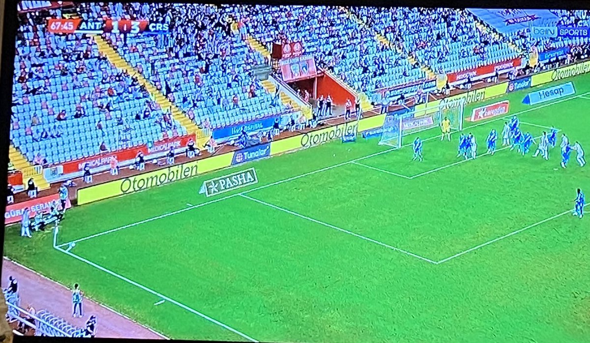 Maç sonu gönderilecek denilen İlhan Palut Antalya karşısında 3-1 önde . Bu maç böyle biterse basın toplantısında canlı yayın açan basın mensubu izlenme rekoru kırabilir😀 İmdb:9.1