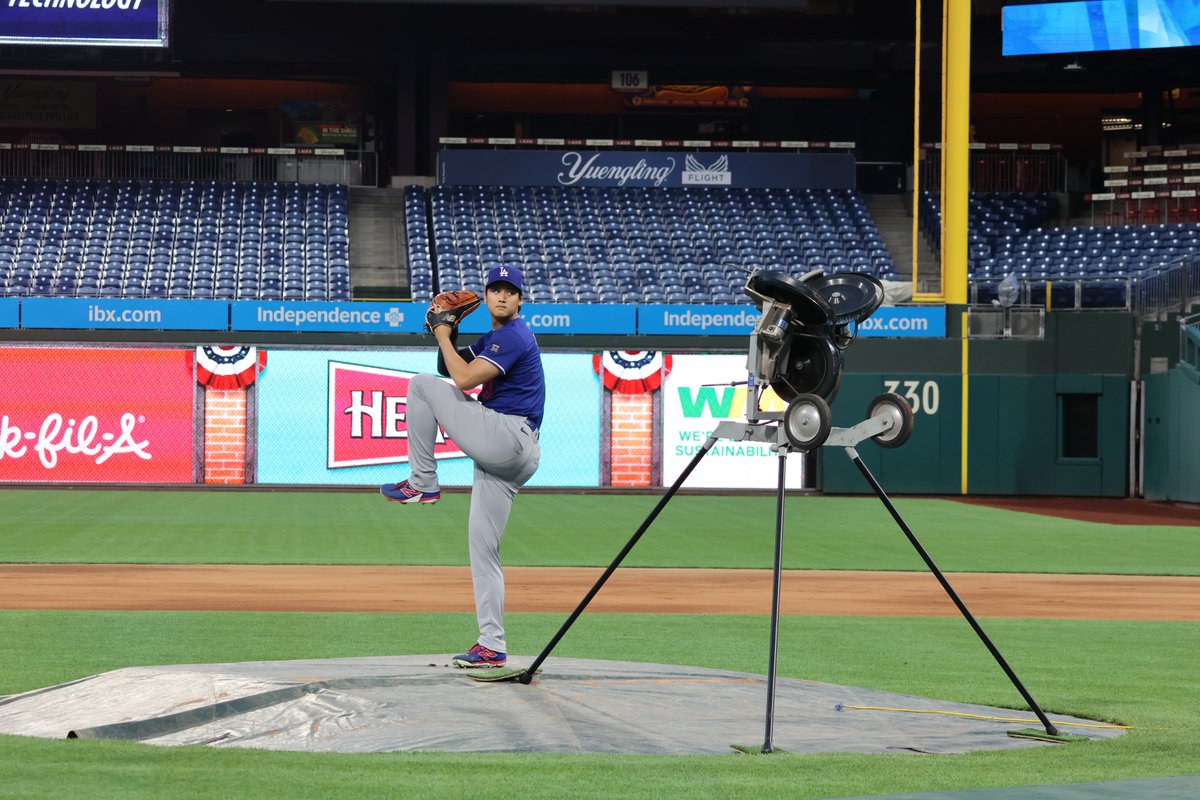 特大 等身大 ダルビッシュ MLB 球団支給 本物 球場バナー 野球 スポーツ 特大 等身大 ダルビッシュ MLB 球団支給 本物 球場バナー 野球