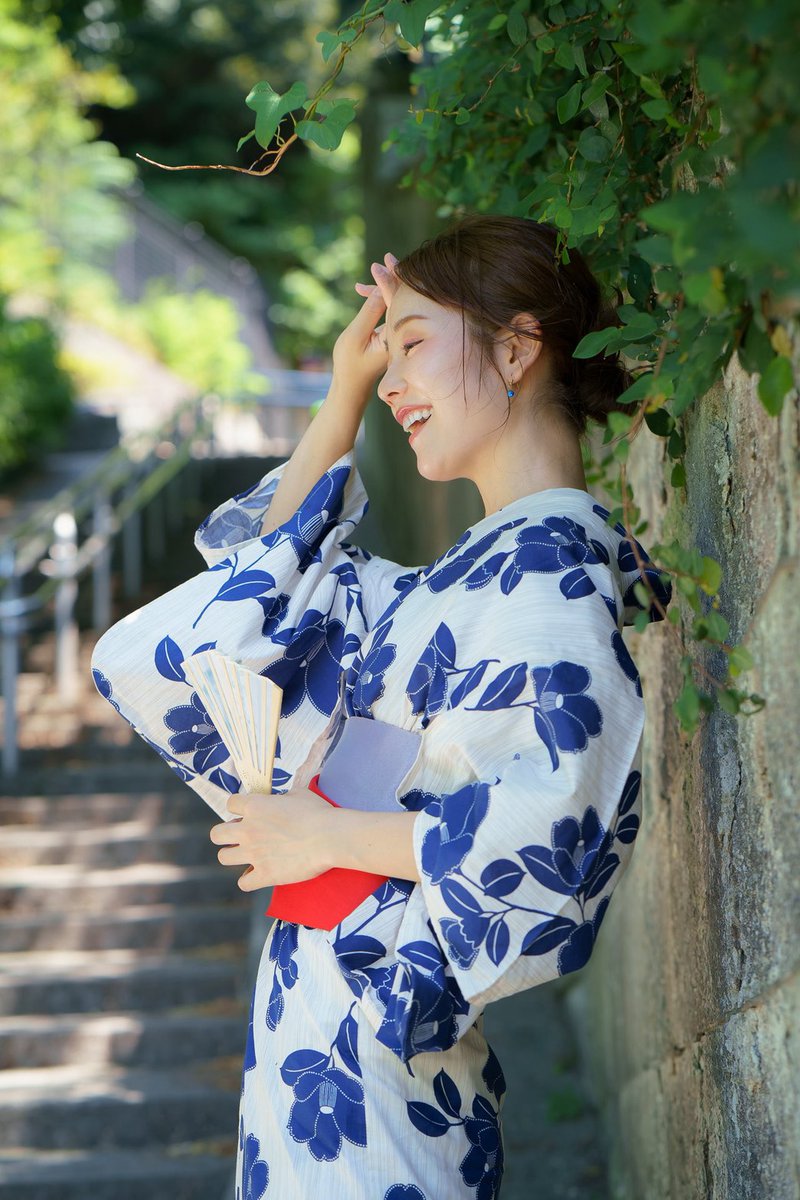 momoaten's tweet image. 【開会直前スペシャルインタビュー】
ももあさんへ10の質問！！

6.撮影中の失敗談を教えてください

ももあ:
撮影して頂いた事があるカメラマンさんに初めましてと言ってしまったこと

#Liveinart
#御木ももあ写真展
@emumu_mu