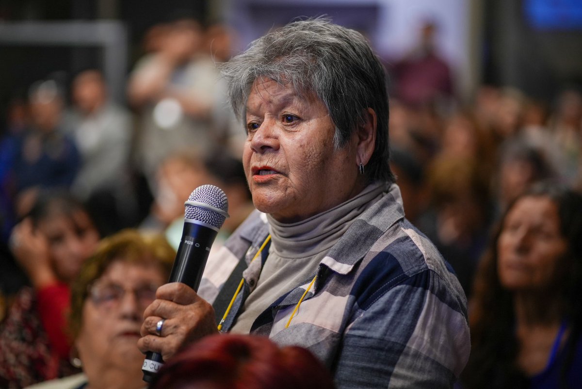 Seguimos presentando la Ventanilla
Única Social. Ahora nos juntamos con dirigentes sociales y personas cuidadoras de la ciudad para explicar más en detalle el módulo de Cuidados.