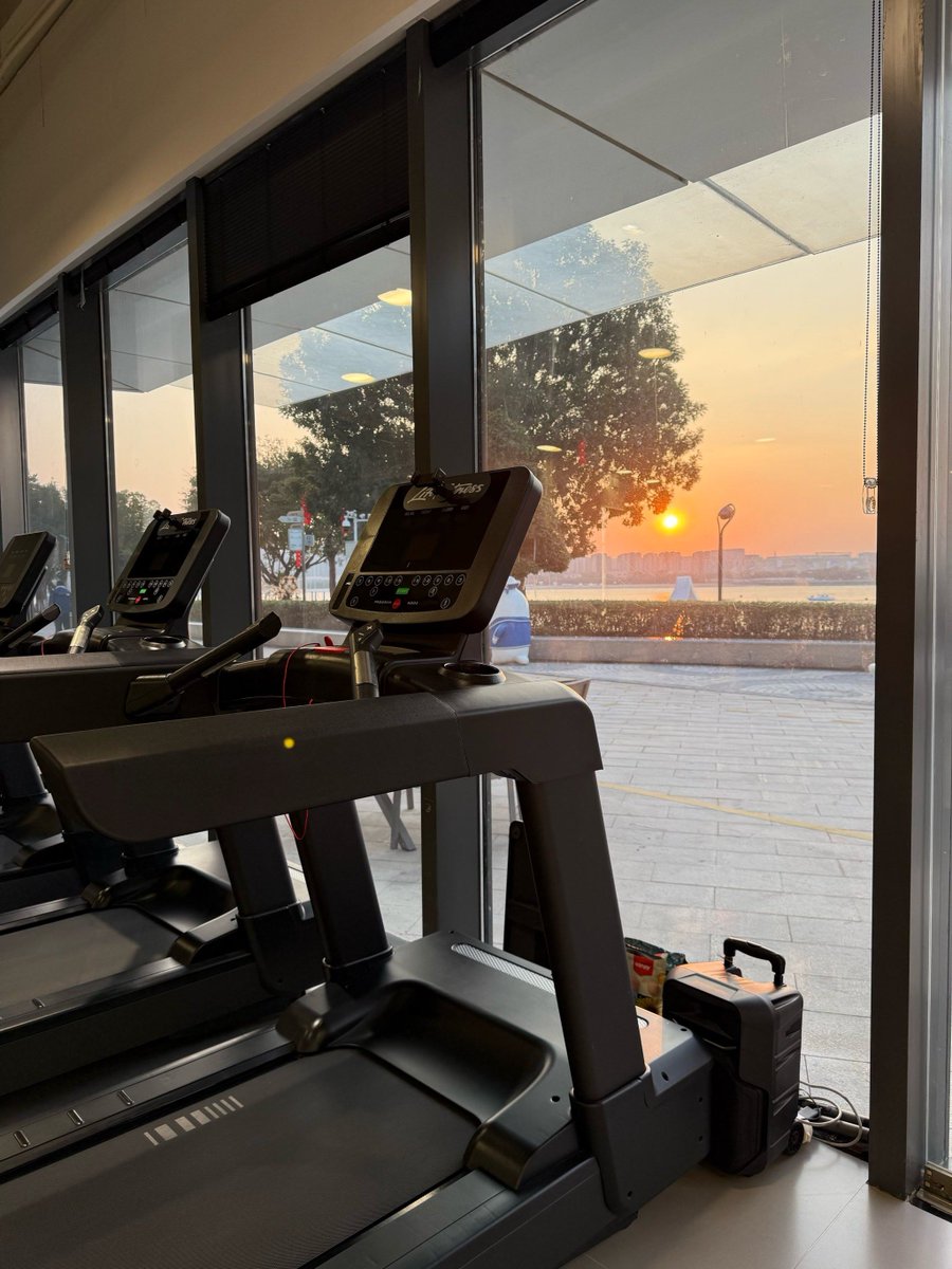 xepyodgwt's tweet image. 日の出とともに、新しい一日が始まった！🌅