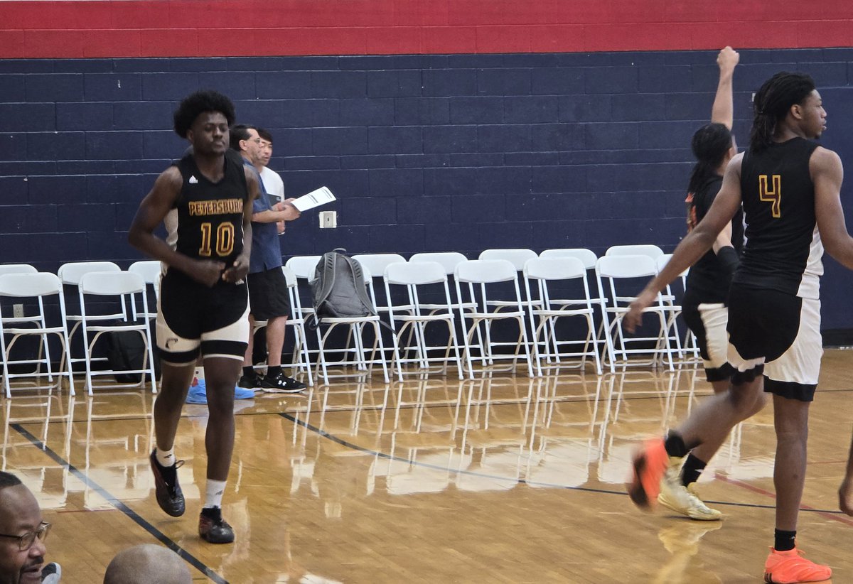 LAS VEGAS - The Border League is set to tip with #iubb recruiting target Latrell Allmond playing in the first set of games. Allmond's The Burg team plays Junior County (UConn) and Wasatch Academy.

Later, Arafan Diane plays for Iowa United Prep National.