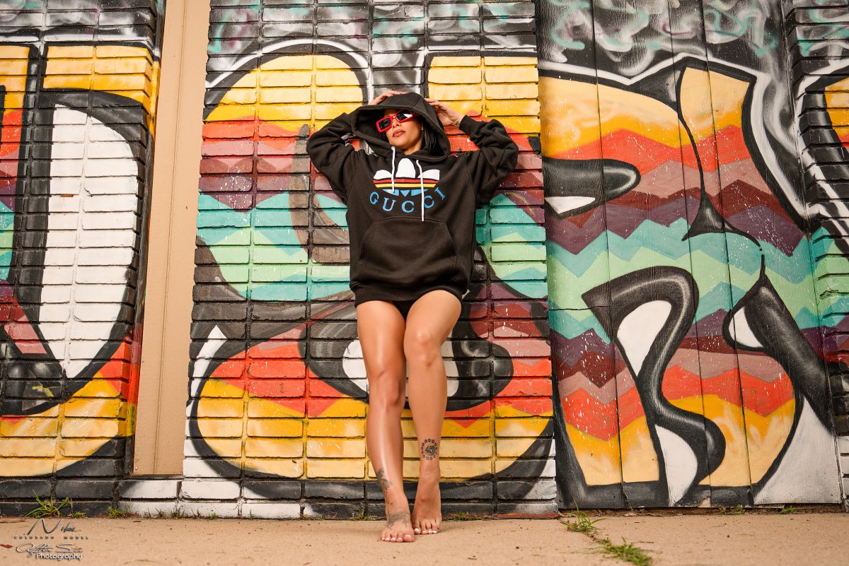 aftersixphoto's tweet photo. On-location Photoshoot with model: @ntynikip303 !!! Ntynikip303 is an awesome performer! #aftersix #aftersixphotography #coloradomodels #performer #ﬁtness #fitchick https://t.co/Ny5BKc09NI