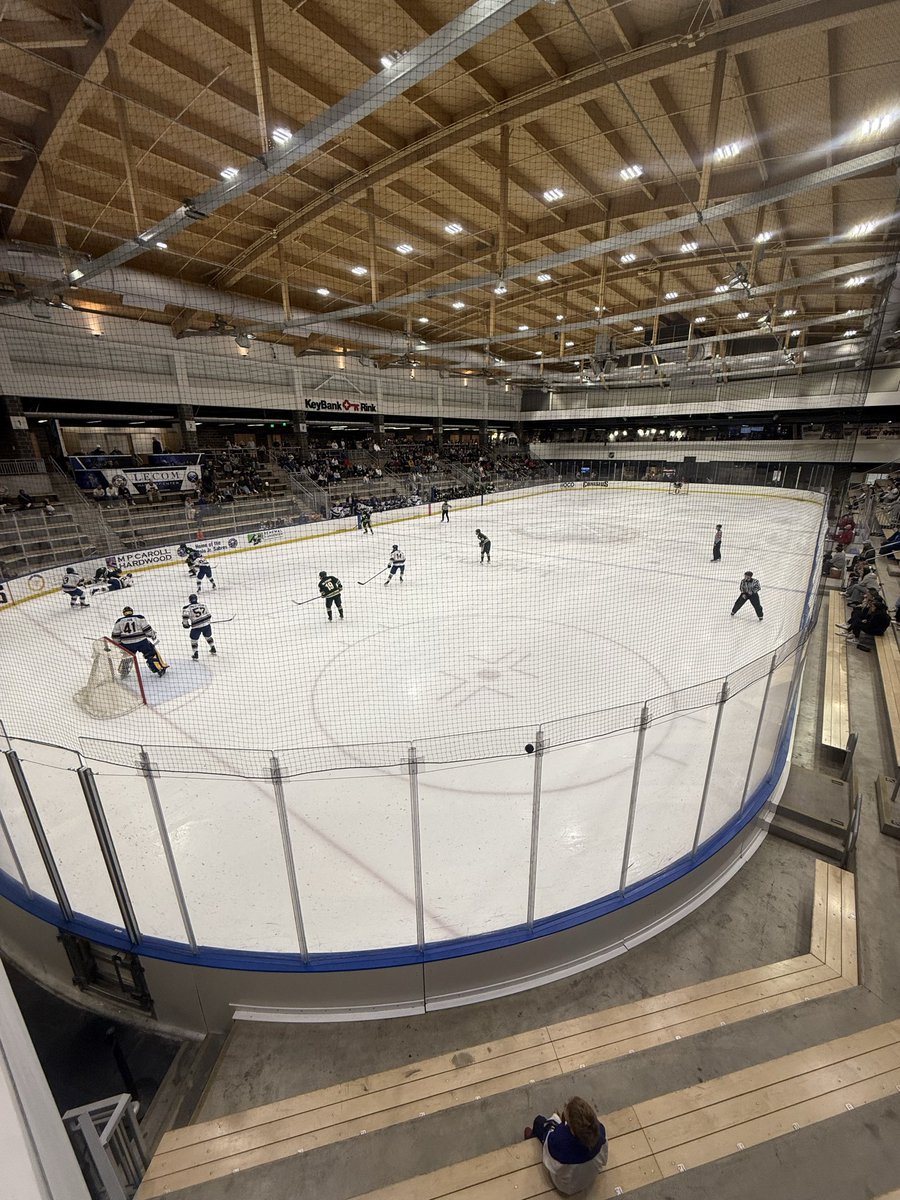 The puck has dropped for the 2025/26 college season. I am excited to watch how players from the CHL adapt, how incoming freshman from all leagues can adjust to the style of play, and how the “smaller budget” teams will compete, and most importantly, how this will raise the level.