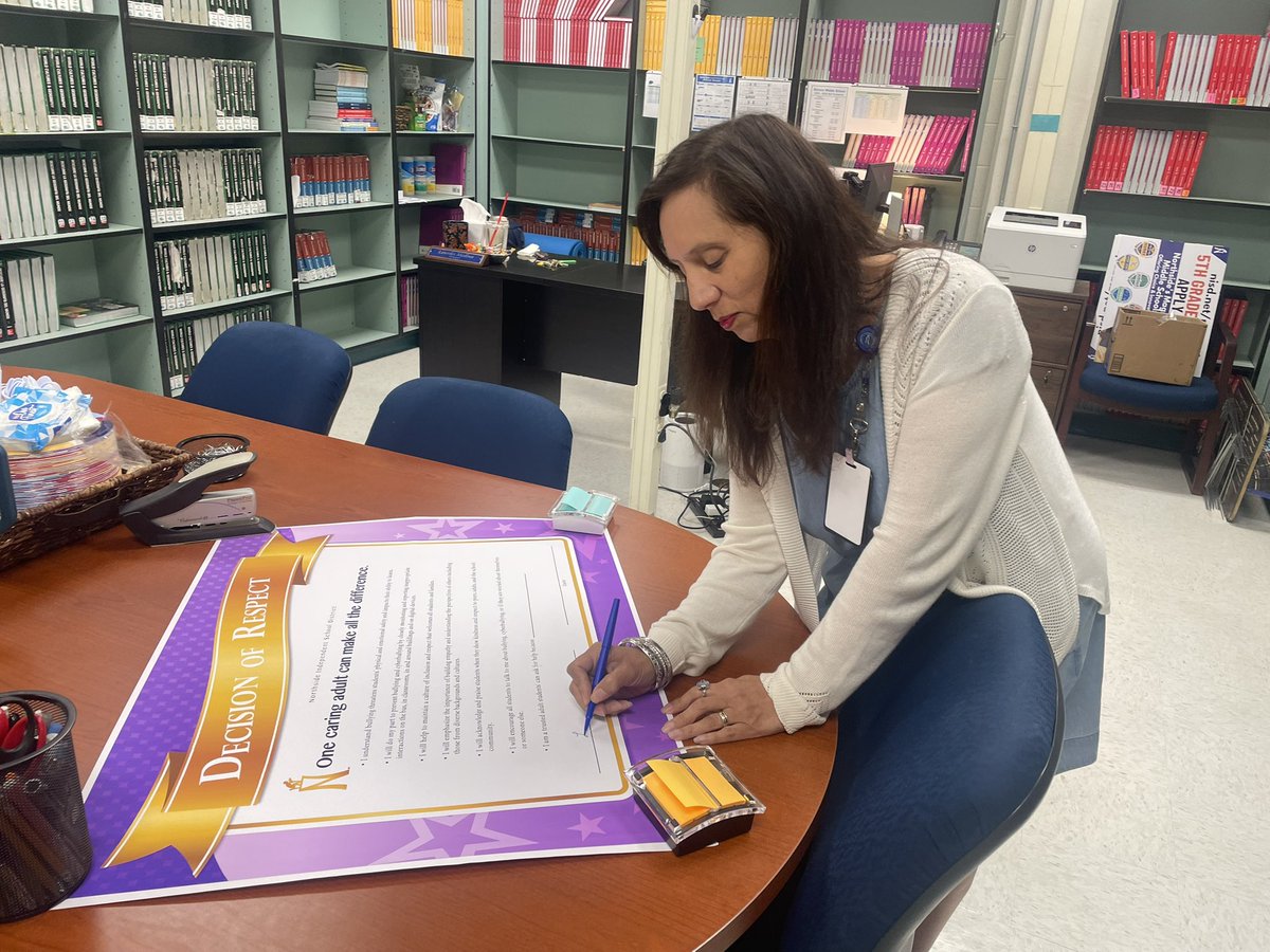 Decision of Respect Signing Day <a href="/NISDStinson/">Stinson MS NISD</a> 💙💚
#SkyhawkPride