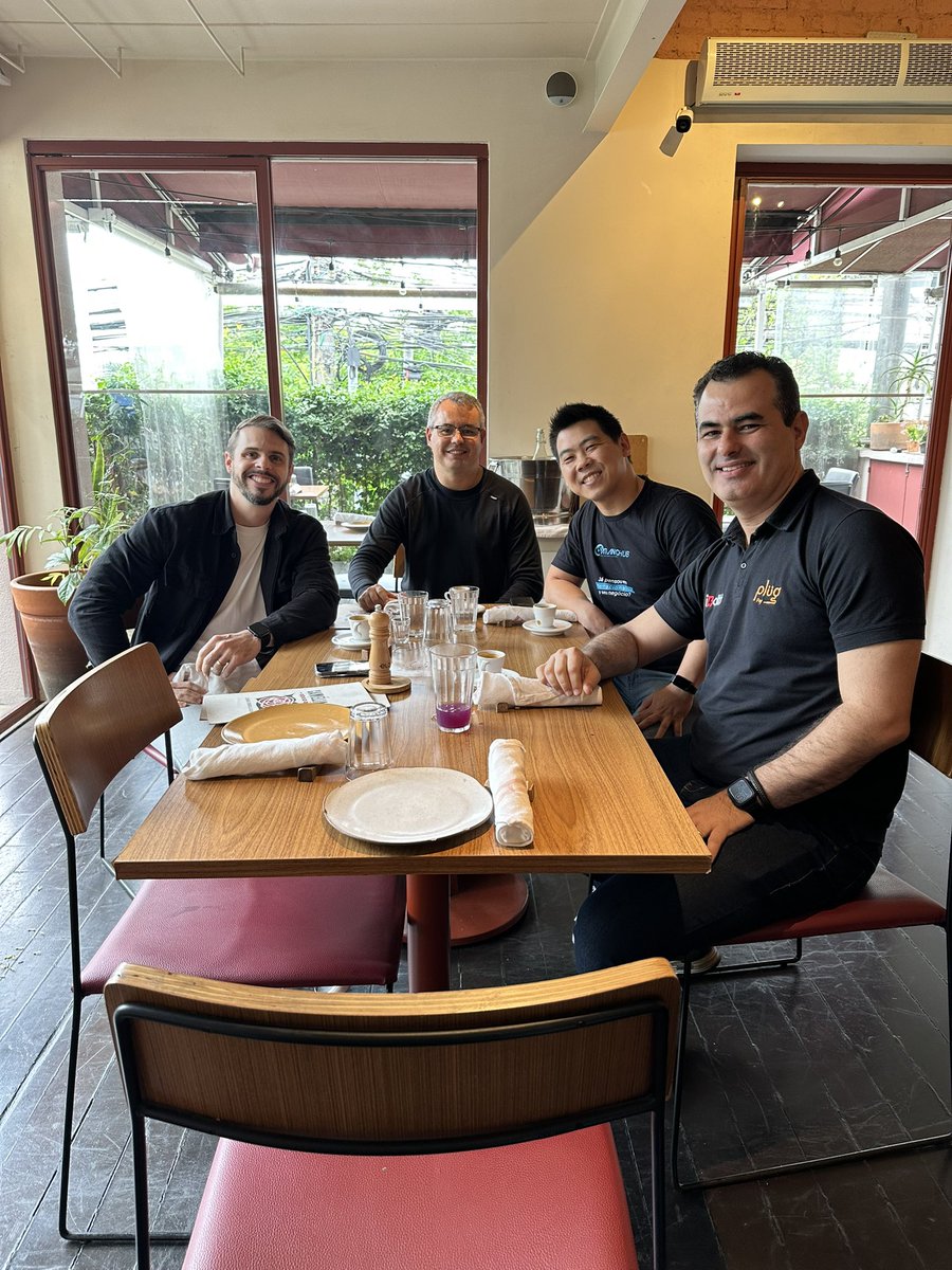 SP ↔️ Nordeste ↔️ LatAm ↔️ Europa.

<a href="/cysneirosc/">polyana alves Cysneirosc</a> e Gabriel Melo (@jointacelera) conectando com @iboltt, @atlantichub e @gvangels.
Dealflow, pilotos B2B, coinvest e soft-landing. Quer tracionar? Vem com a gente.
#OpenInnovation #Dealflow #PortoDigital