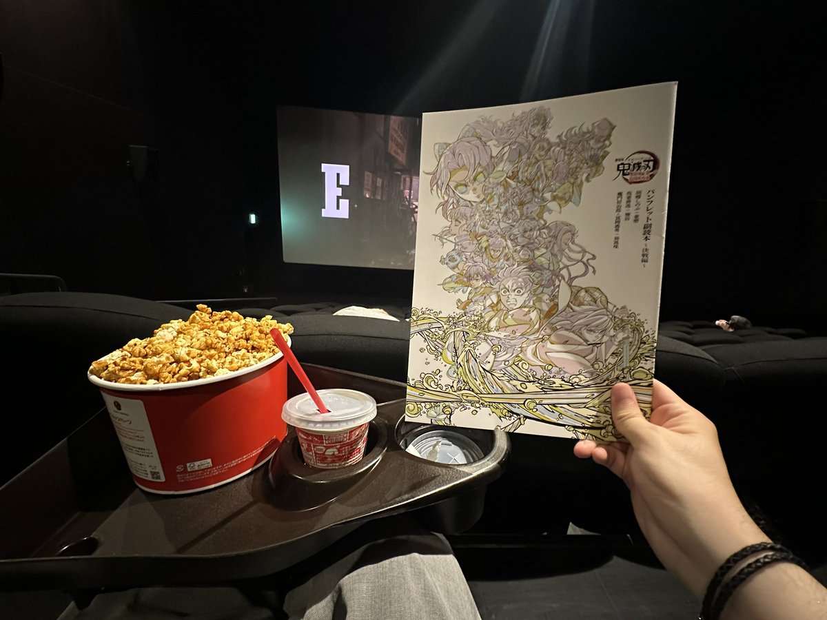 inuyasha1007's tweet photo. 又看了一回炭治郎www，回北京啦 https://t.co/sPJqAGWxHU