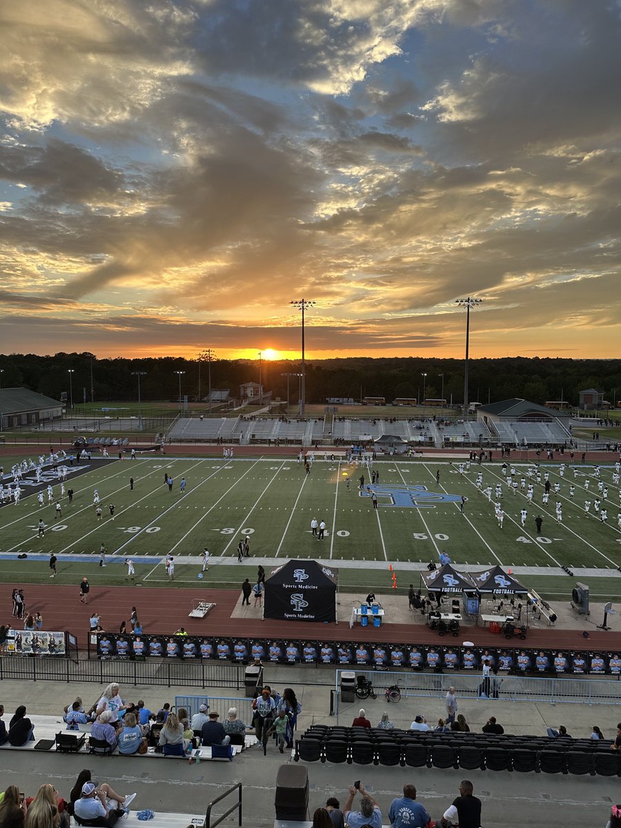 williamhdawson's tweet photo. Just another pre-game light show at Bob Finley Field.  ⁦⁦@SpainParkFB⁩ ⁦@SpainParkATH⁩ @spann https://t.co/PrZQqCeOcL