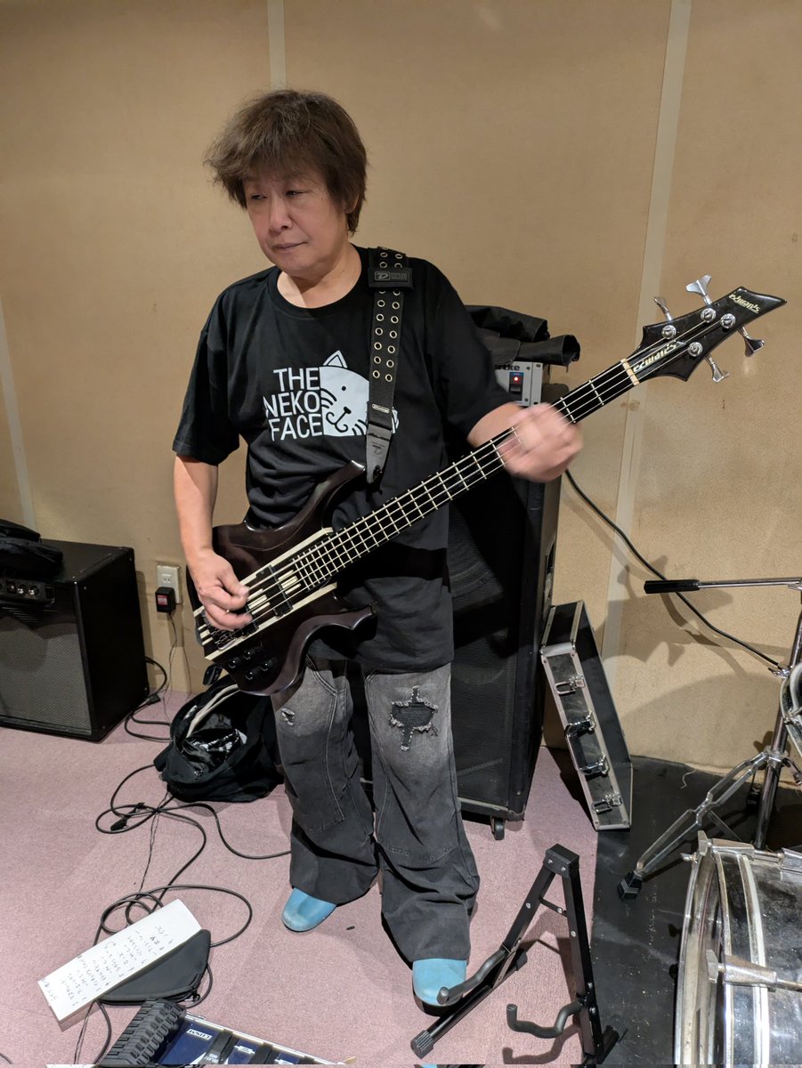 MOZ_KAMD's tweet image. 昨日は深夜までスタジオ練習でした！

 #MOZZ