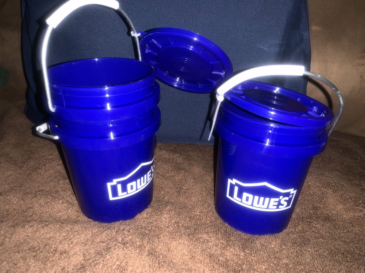 lyza0530's tweet image. I bought about 60 of these cute lows buckets I’m going to fill them with candy and pass them out to the kids #oplive #OPnation #lows @ReelzChannel @OfficialOPLive