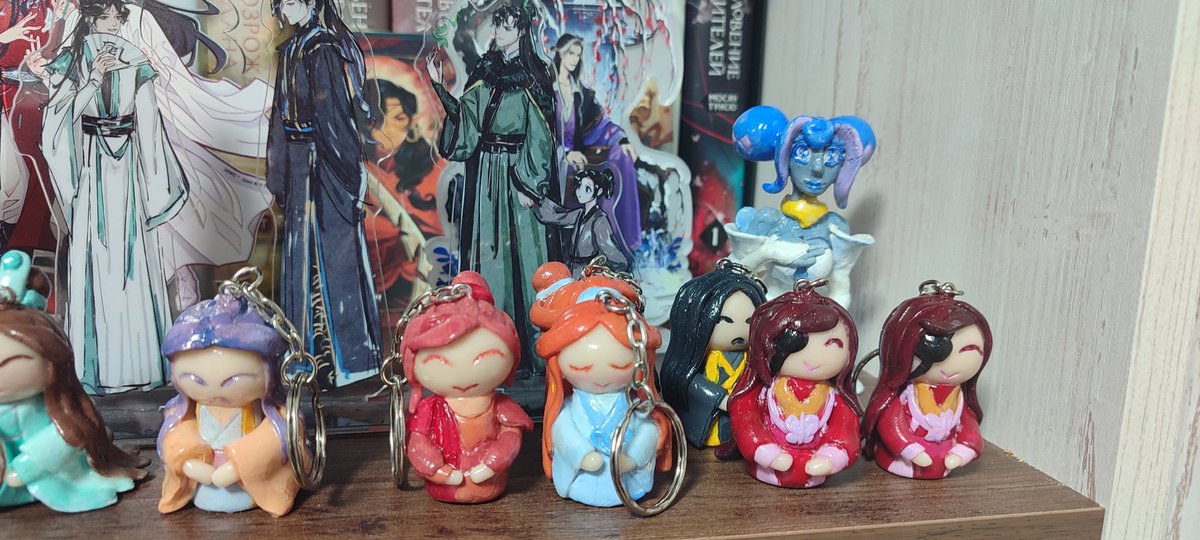 AlienMoron's tweet photo. Making figurines calms me down. Guess how hard this month was if I made so many.
#HeavenOfficialsBlessing #KnightsOfGuinevere #Guinevere #TGCF #art #artwork #cookierunkingdom #CRK https://t.co/feE4vUktrQ