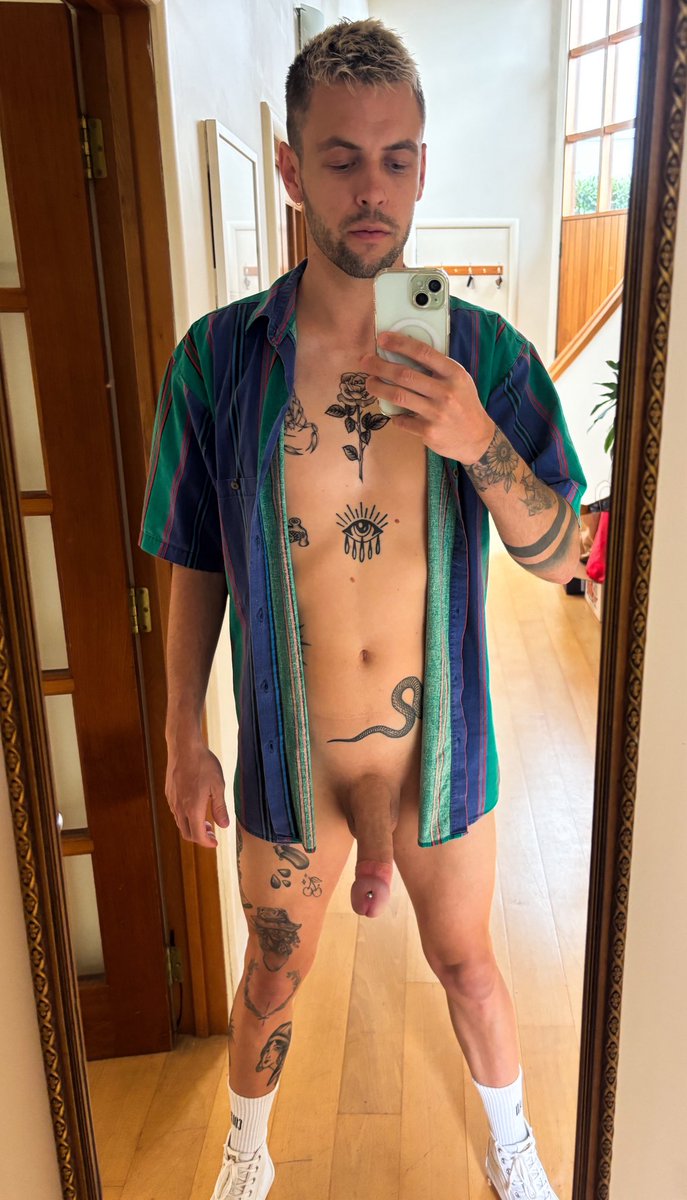 On / off for more photos follow my Fetlife, it’s free 💚

fetlife.com/Aucklandmodifi…