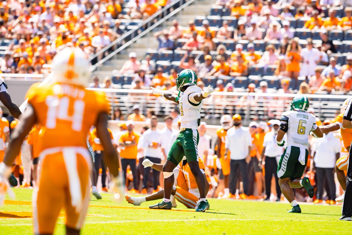 Tamarion Crumpley tweet media