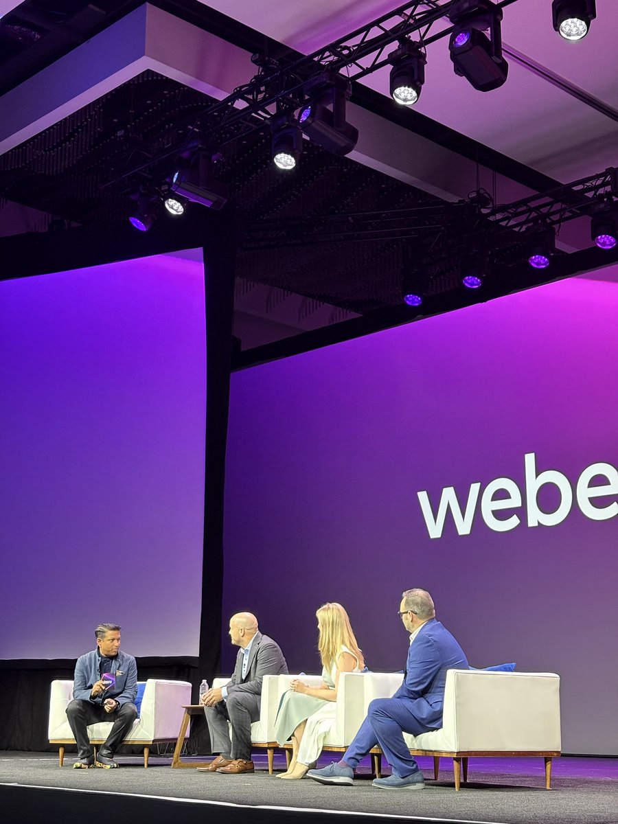 CarShield's tweet image. CarShield was proud to be in attendance at the WebexOne 2025, connecting and celebrating our recognition as AI Innovator: Customer Experience.

Here’s a look at some moments from the conference.

#CarShield #CarShieldTeam #AIInnovation #CustomerExperience #Webex