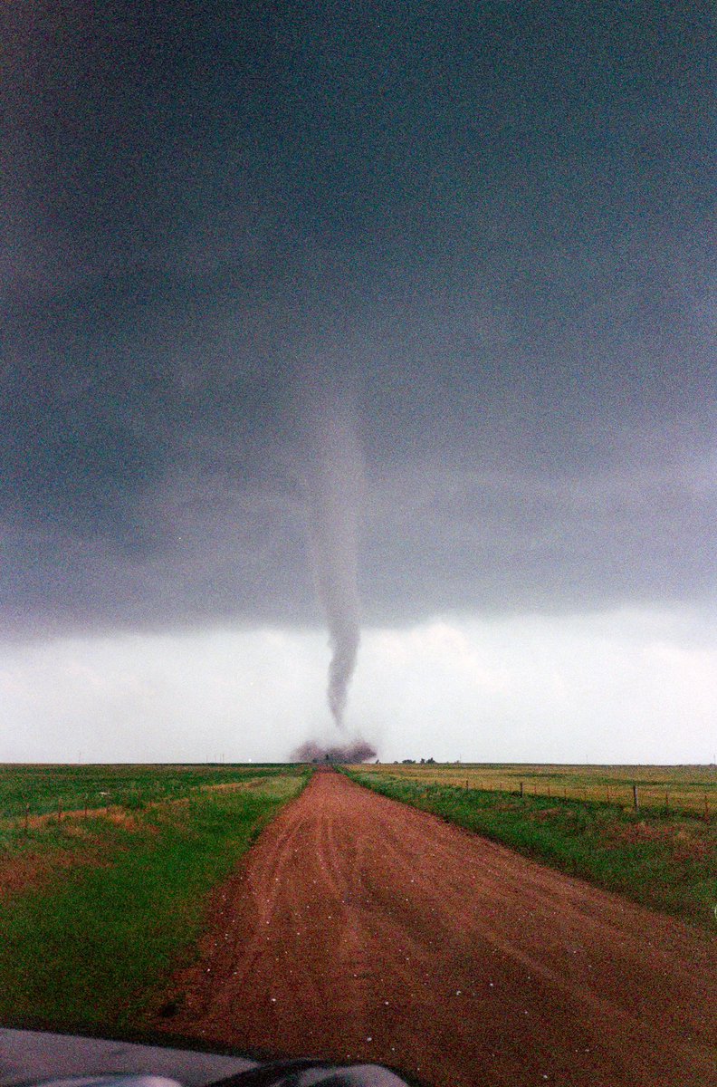 TannerBeardWX's tweet photo. 5-18-2025 Arnett, OK #35mm https://t.co/P0LhQBdwfY