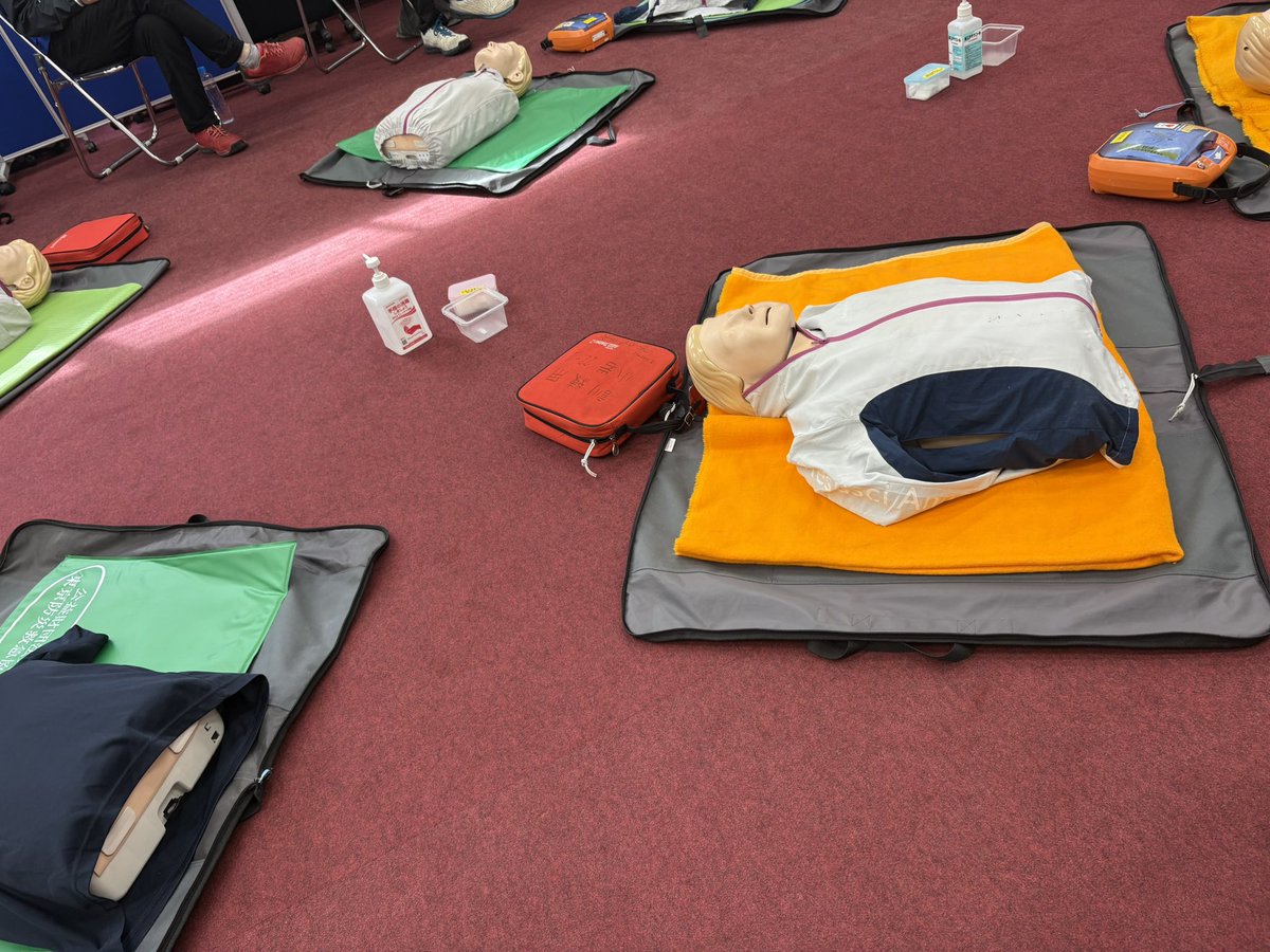 救急救命講習に来てます。
頑張ります！