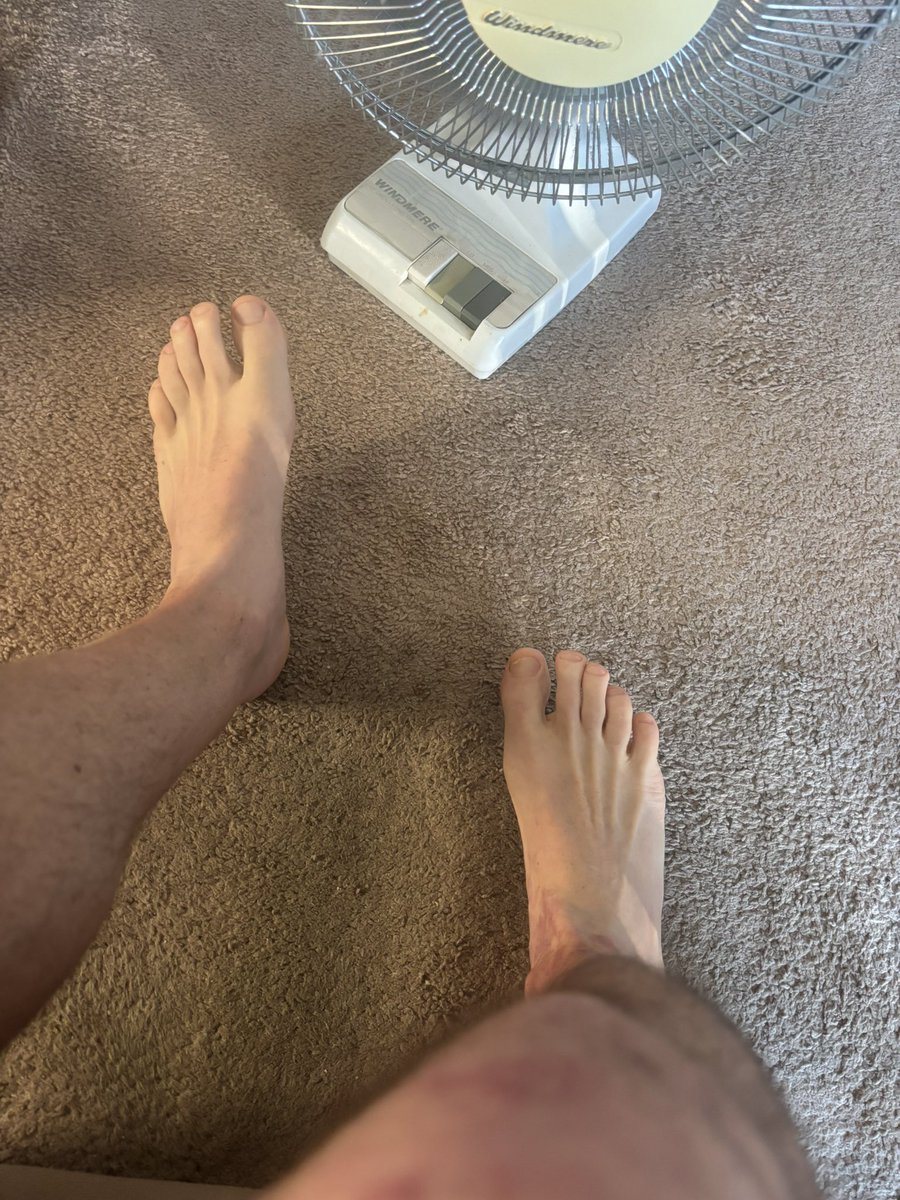 I’d like to step on each and every one of you. 🦶😈