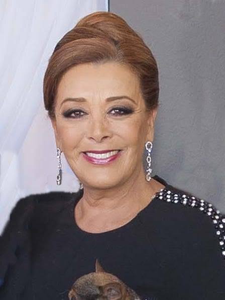 Se imaginan una #LaCasaDeLosFamososMx que en lugar de panelista hubiera CRITICOS algo así como La Academia con Gabito y Lolita Cortes donde dieran su punto de vista sin querer encajar con los demás y le pusieran picante a la galas, como lo hizo la Sra Silvia Pasquel y el Diablito