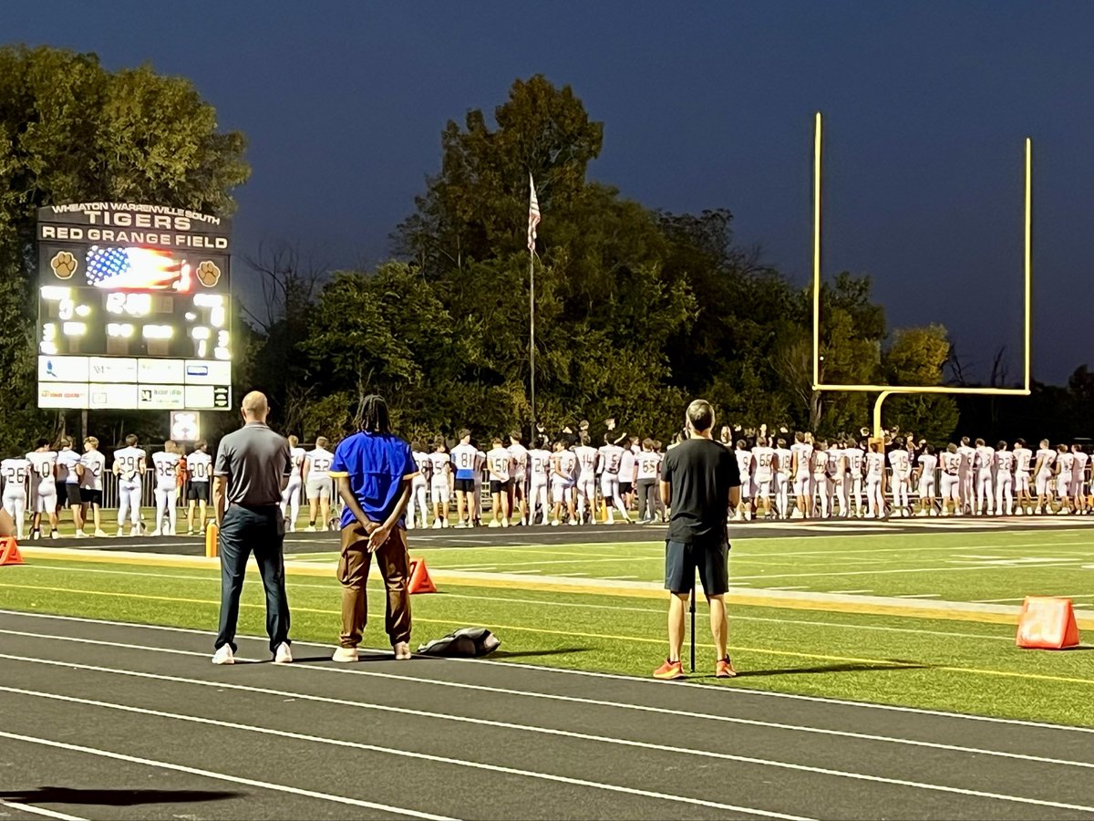 AthleticsWNHS's tweet image. HERE WE GO! IT'S FRIDAY NIGHT LIGHTS for the #CROSSTOWNCLASSIC - WN Falcons vs. WWS Tigers!! Ready for Kickoff!! 💙🏈💛 #LetsGoFalcons #GoGetEm #NorthsidePride @wnfalconfb