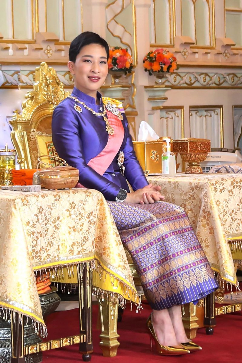 Darunee_2554's tweet photo. สวัสดีวันเสาร์ … ขอถวายพระพรให้พระองค์หายจากอาการประชวร สุขภาพแข็งแรงเร็ววัน … ทรงพระเจริญ 🙏🧡 https://t.co/zg15JAXWoE