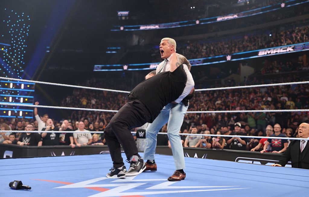 MyRhodeToGlory's tweet image. And now I find myself surrounded by a two men supposedly led by @MySongNeverEnds/@TomorrowObeysMe/@MySongNeverEnds/@ToLeadByExample/@PlayMeThatTune, a man who’s too busy polishing his crown jewel to show up and handle his own business, to “remind” me of the danger I am in.