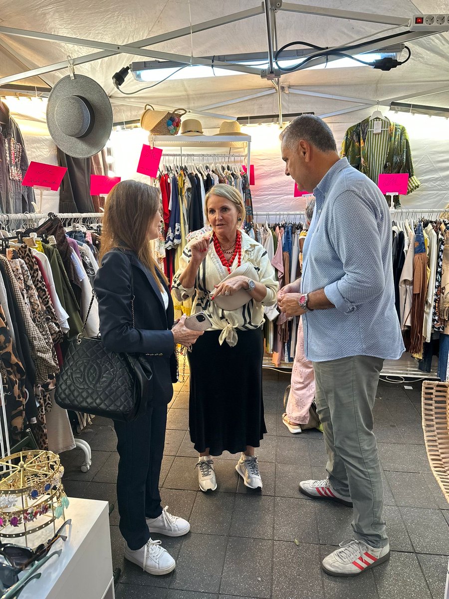 🛍️ Visitamos el Market de Mesa y López.

Nada como apoyar el comercio local y de proximidad.