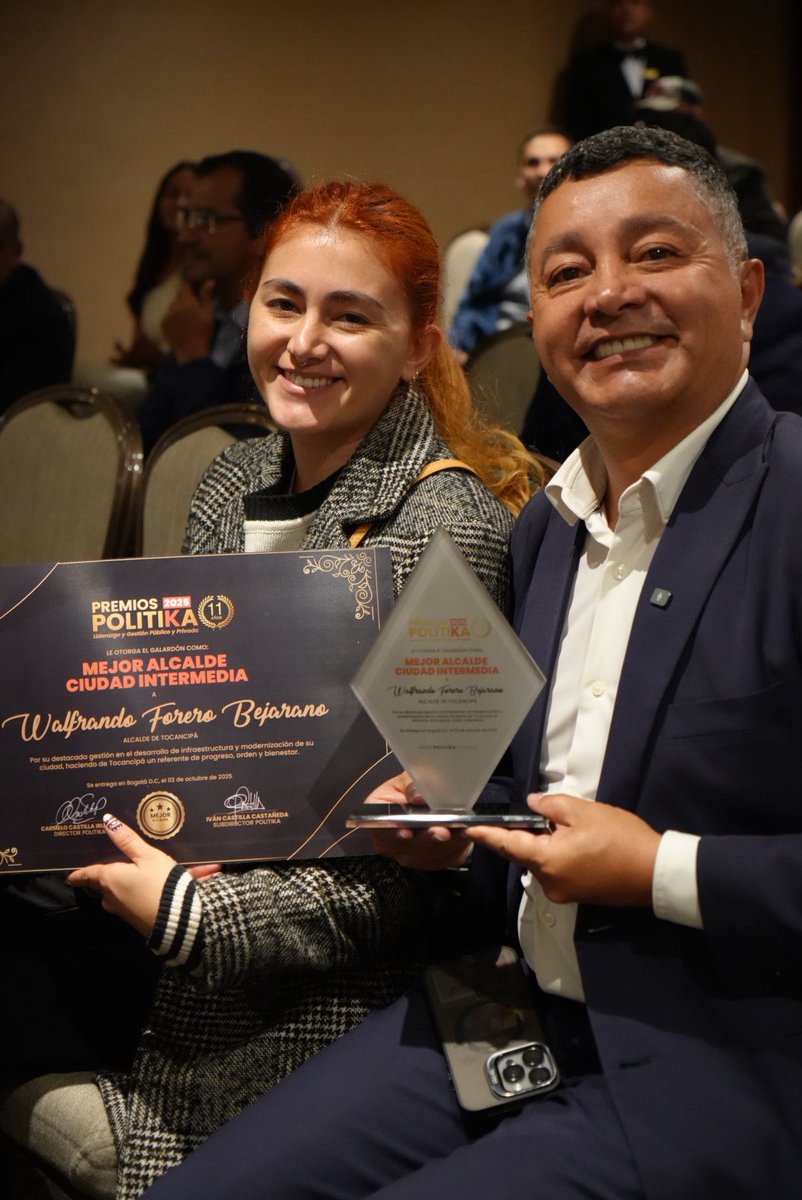 Recibo con mucha humildad y alegría el premio de “Mejor Alcalde de Ciudades Intermedias”, pero no es solo mío, es de todos los Tocancipeños 💙