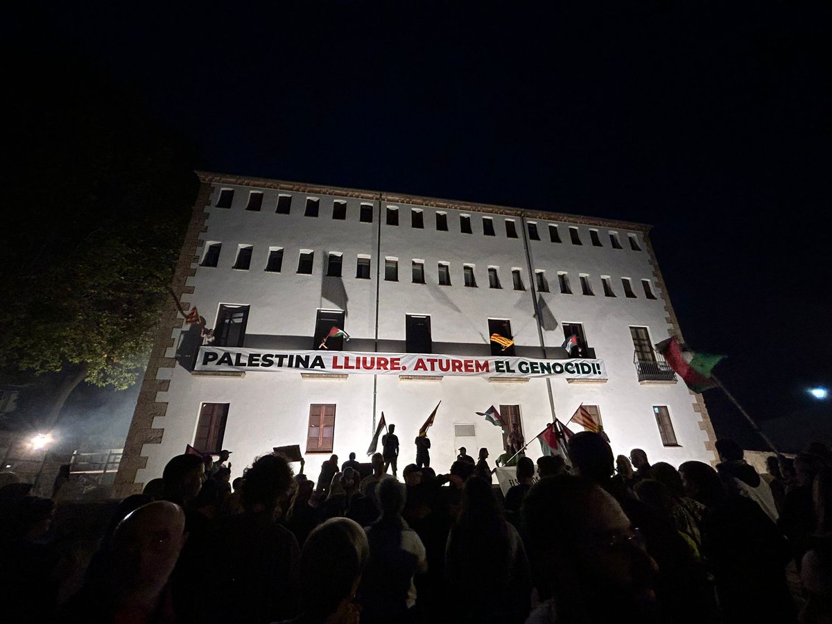 Vila de Capellades tweet media