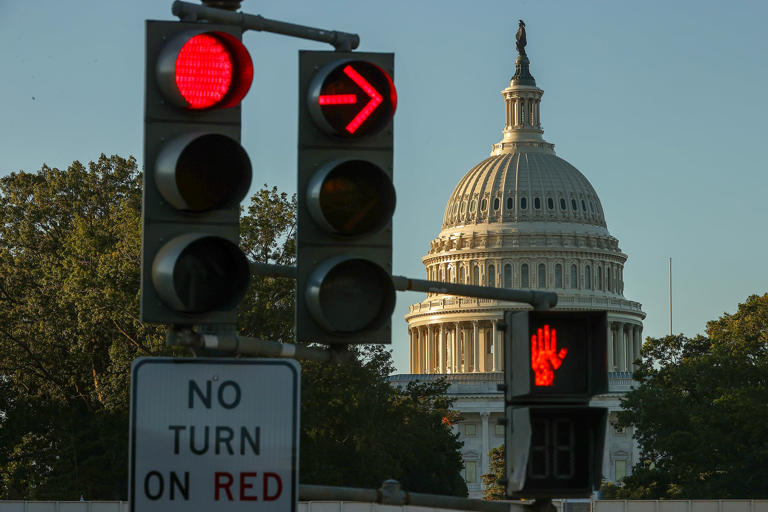 Fxhedgers's tweet image. GOVERNMENT SHUTDOWN EXPECTED TO DRAG INTO AT LEAST NEXT WEEK

The U.S. government shutdown entered its third day Friday with no resolution in sight.

Republican leaders maintain that they won't negotiate and that Democrats must accept the GOP's short-term bill, which would reopen…