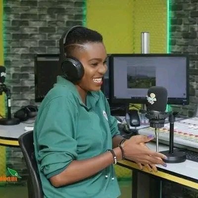 IamBaatee's tweet photo. I call her the radio Princess
With that angelic voice that clears away stress.
Today’s your day, may joy and success find your address
Happy Birthday @_denise_dennis you rock that dress! https://t.co/ufH9JDooG3