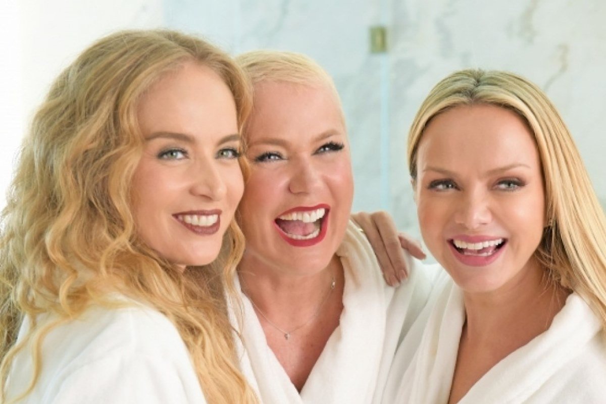 As três loiras têm história na televisão brasileira, Xuxa, Angélica e Eliana merecem programas individuais e fixos na Globo, elas são amigas e ficam bem juntas, eu só acho que Eliana quer ser uma nova Hebe Camargo e quer seu próprio programa
#atardeésua