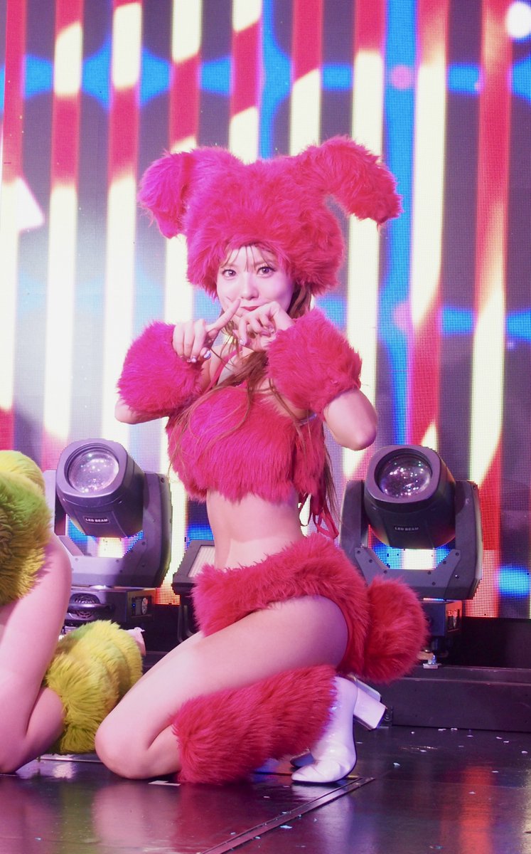 ユア@バーレスク東京 (@yua_burlesque) / Posts / X